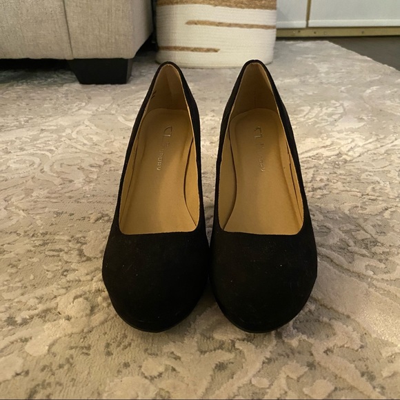 Chinese Laundry Pumps - Picture 1 of 6